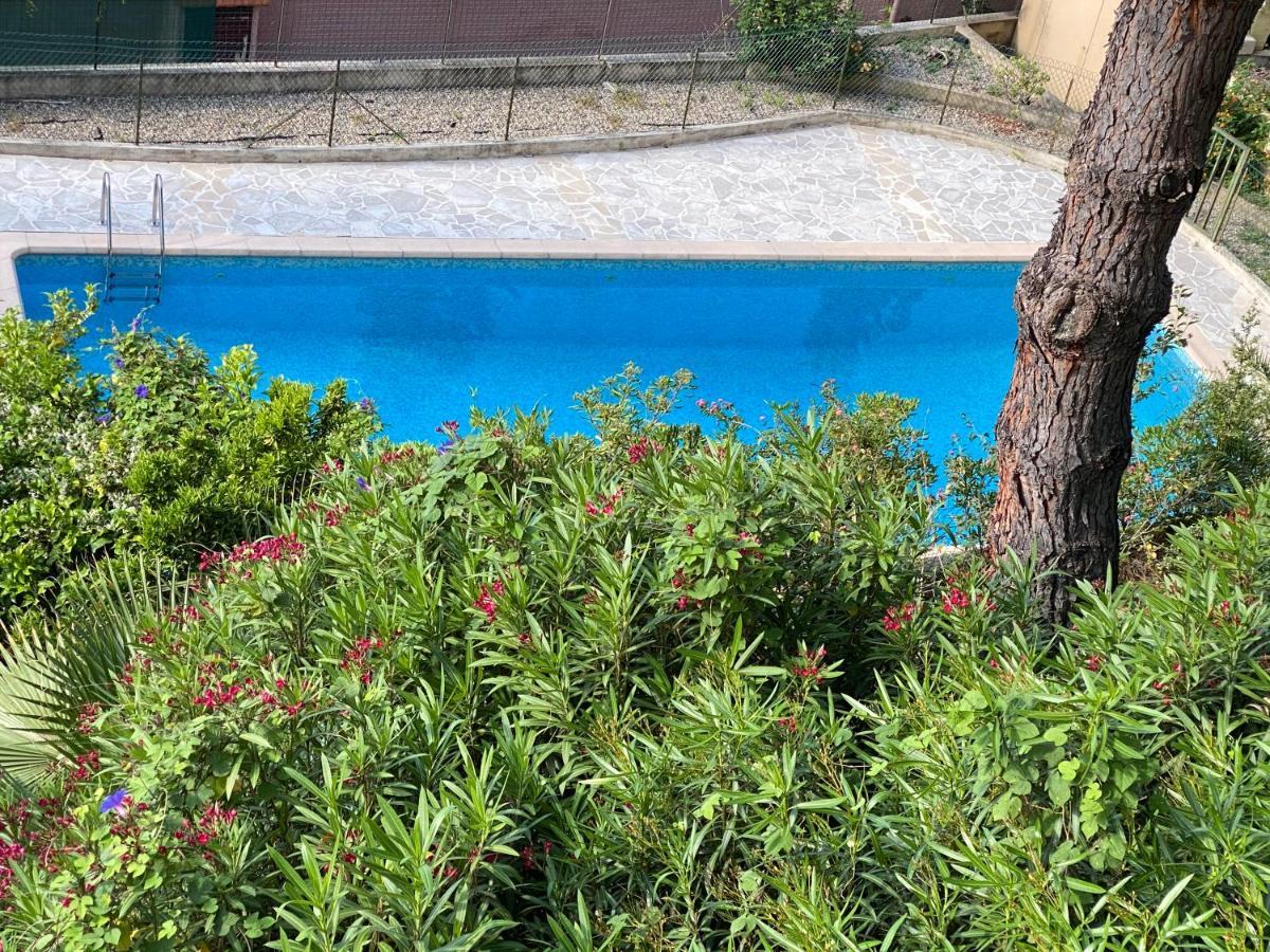 شقة Mansfield Vue Carte Postale Terrasse Piscine Calme Port A 200M A Pied مينتون المظهر الخارجي الصورة